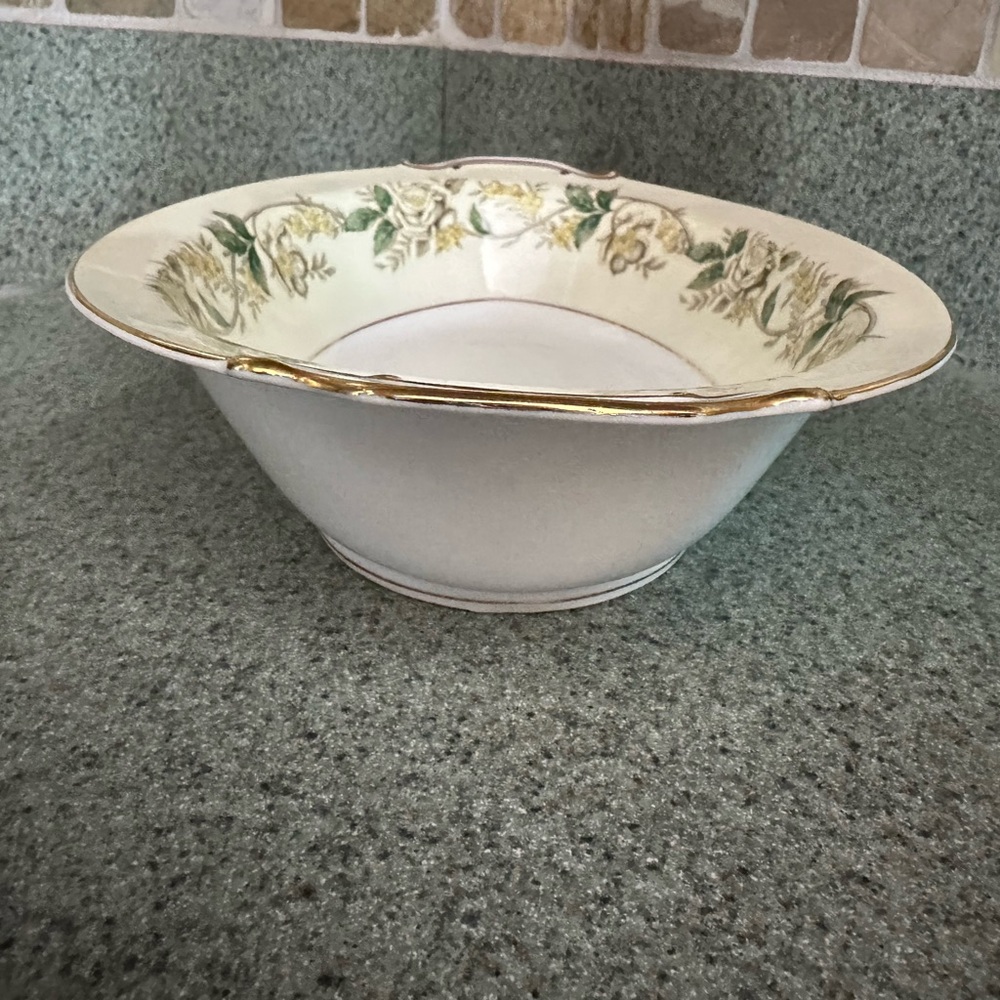 Noritake Oval Serving Dish - Picture 2 of 5